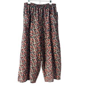 Sydney Project XL NEW floral wide leg slight barrel leg 2 pocket pants